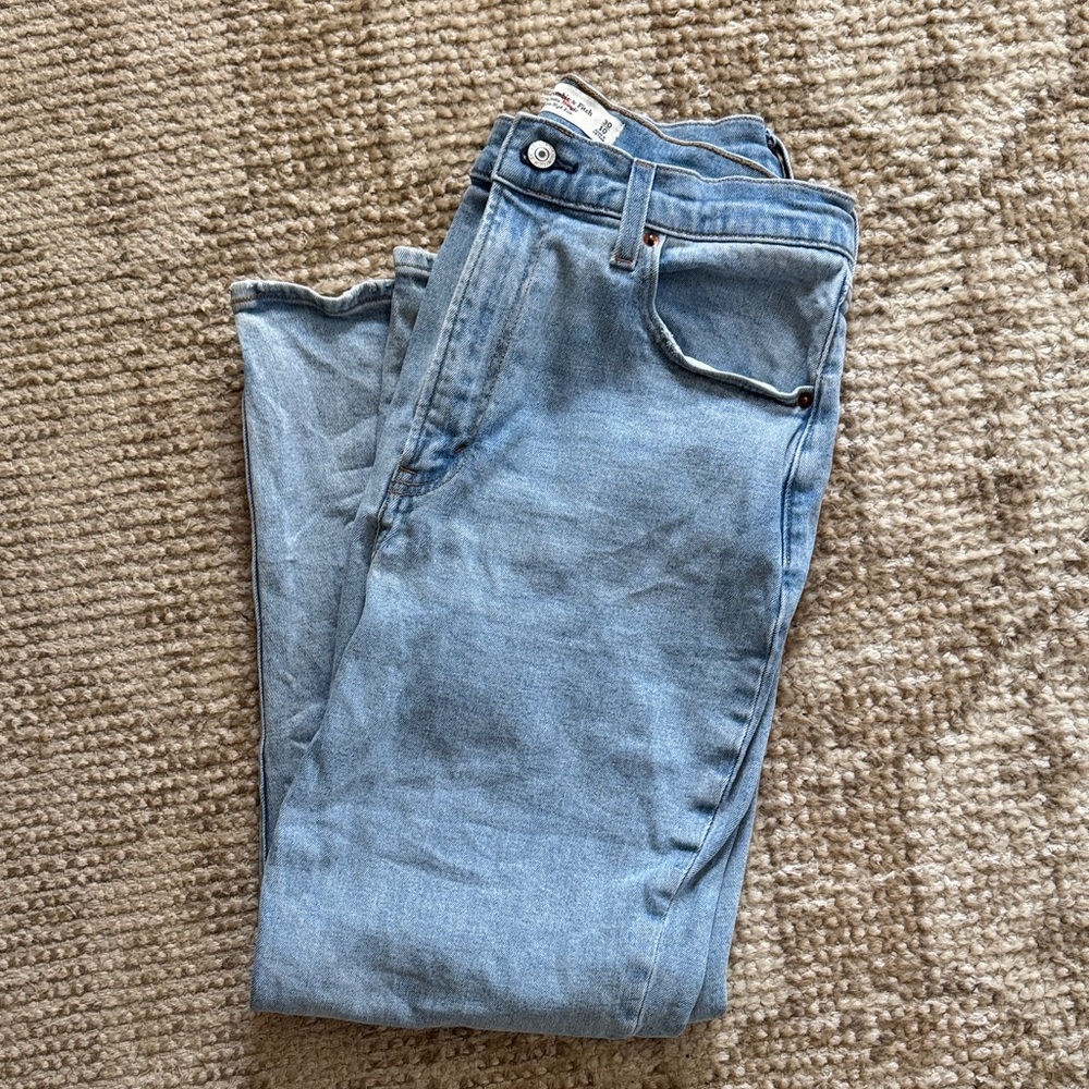 Abercrombie & Fitch Curve Love Ankle Straight Ultra High
